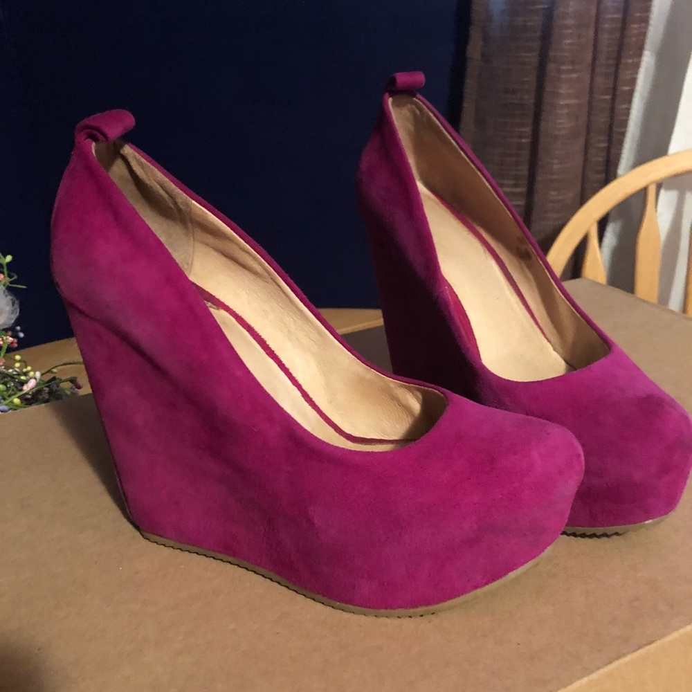 Aldo wedges